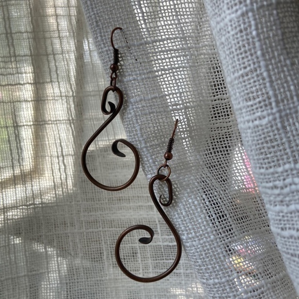 Simple Copper Scroll Earrings